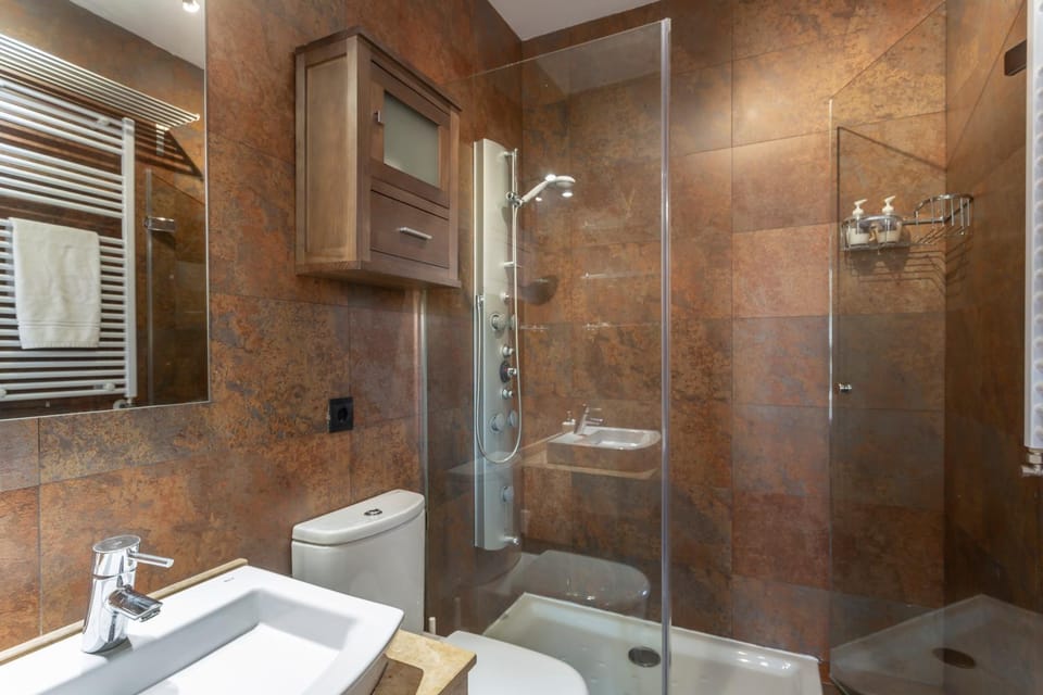 Shower, Bathroom, heating