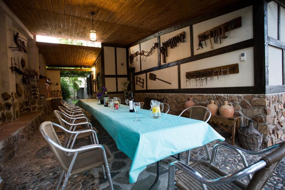 Patio, BBQ facilities, Garden, Banquet/Function facilities