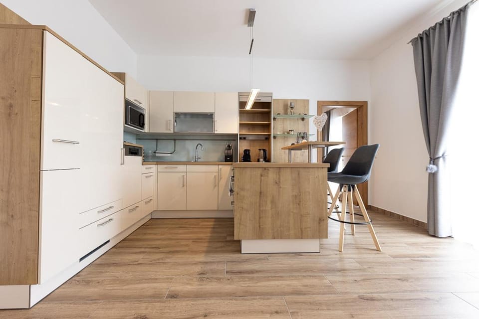 Kitchen or kitchenette, kitchen