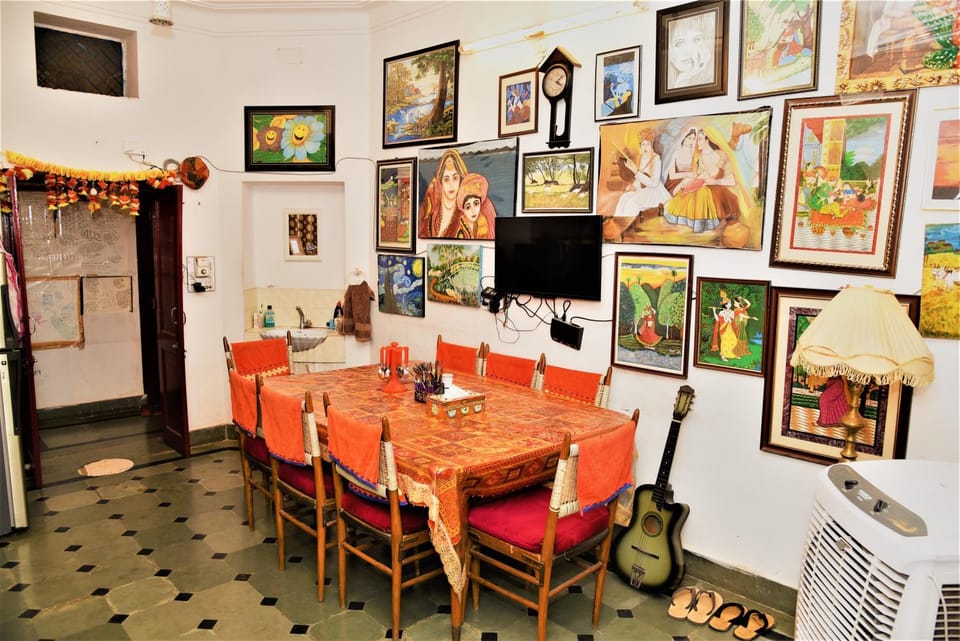 Restaurant/places to eat, Decorative detail