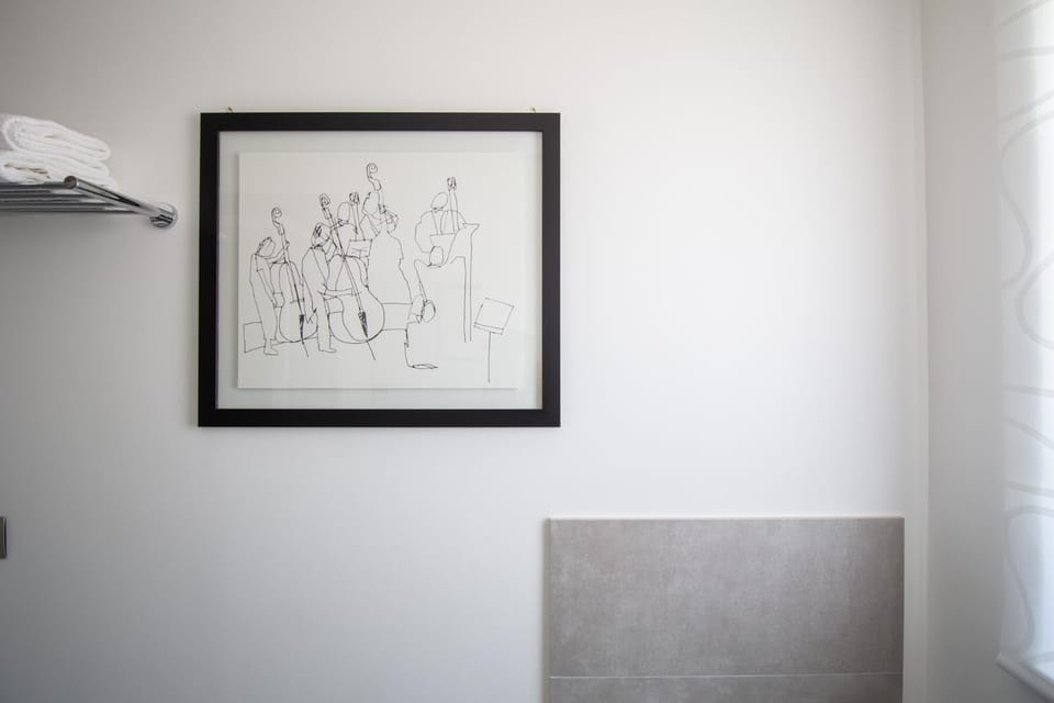 Spring, Bathroom, Decorative detail, On site