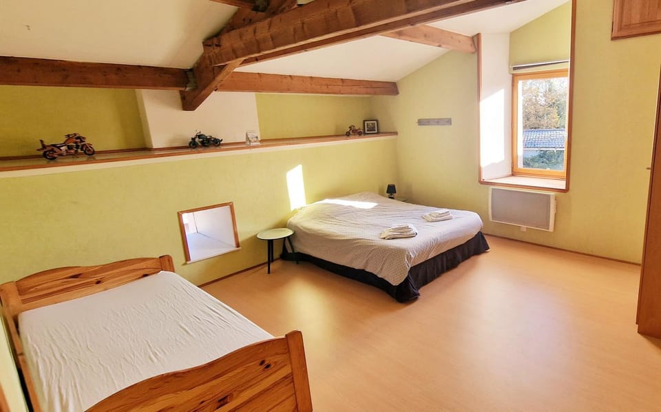 Chambres d hôtes Le Bois Corbeau Bed and Breakfast in Pays de la Loire