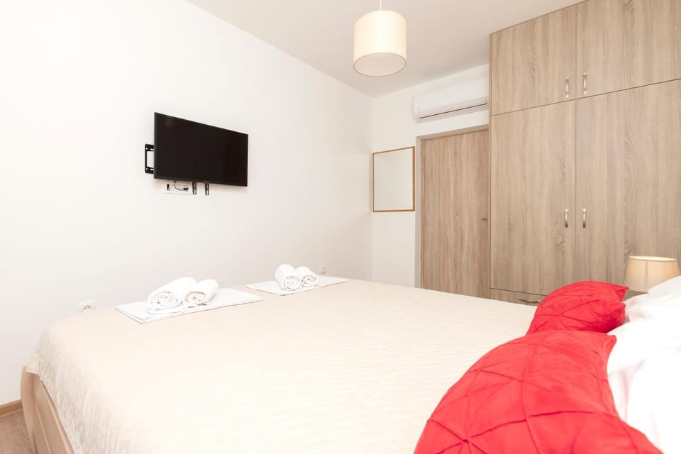 Seafoam apartment Apartment in Dobrota