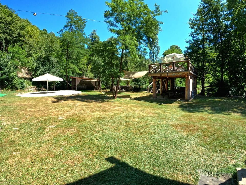 MotoLan Bed and Breakfast in Serbia
