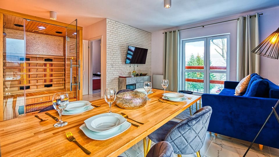 Apartament Sępia Góra Premium z Sauną - 5D Apartamenty Apartment in Lower Silesian Voivodeship