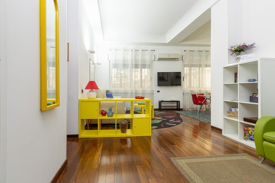 TV and multimedia, Seating area, Evening entertainment