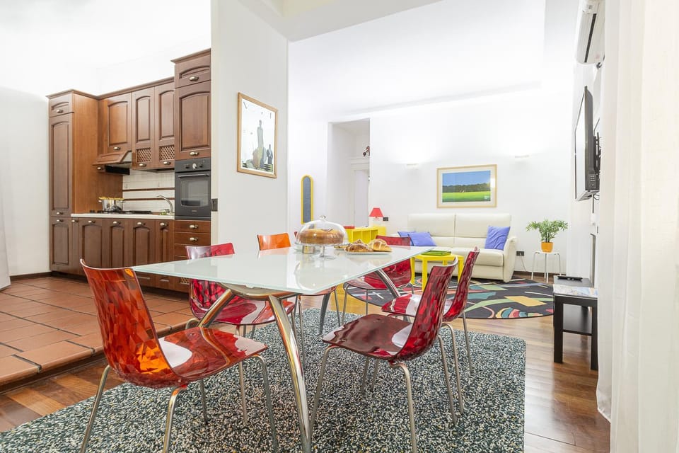 Seating area, Dining area, minibar, stove