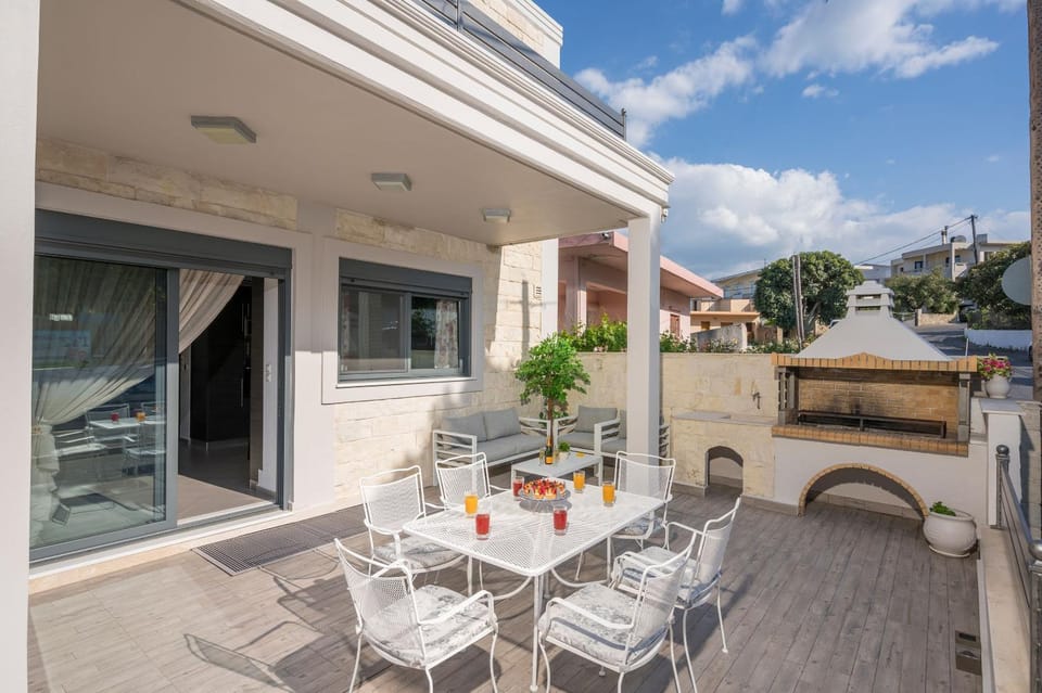 BBQ facilities, Balcony/Terrace