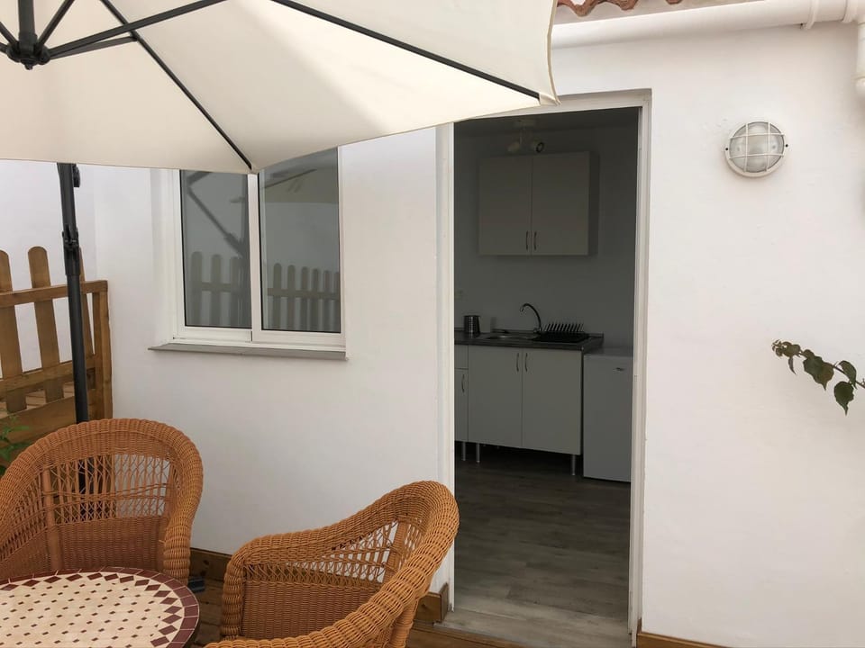 Patio, Kitchen or kitchenette