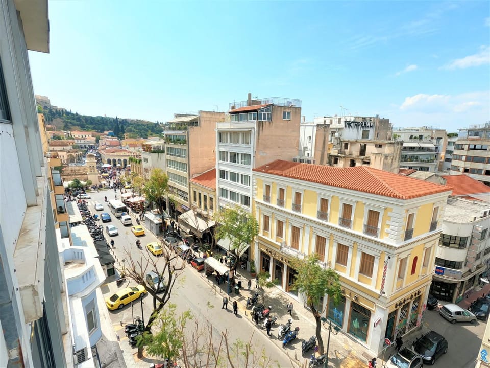View (from property/room), Dining area, City view, Quiet street view