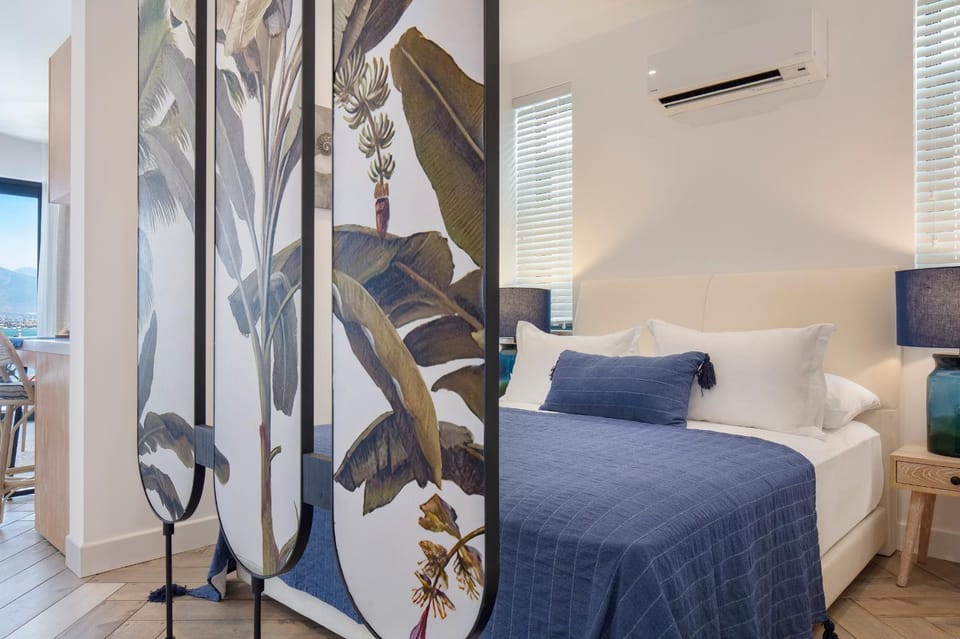 Bed, Bedroom, air conditioner