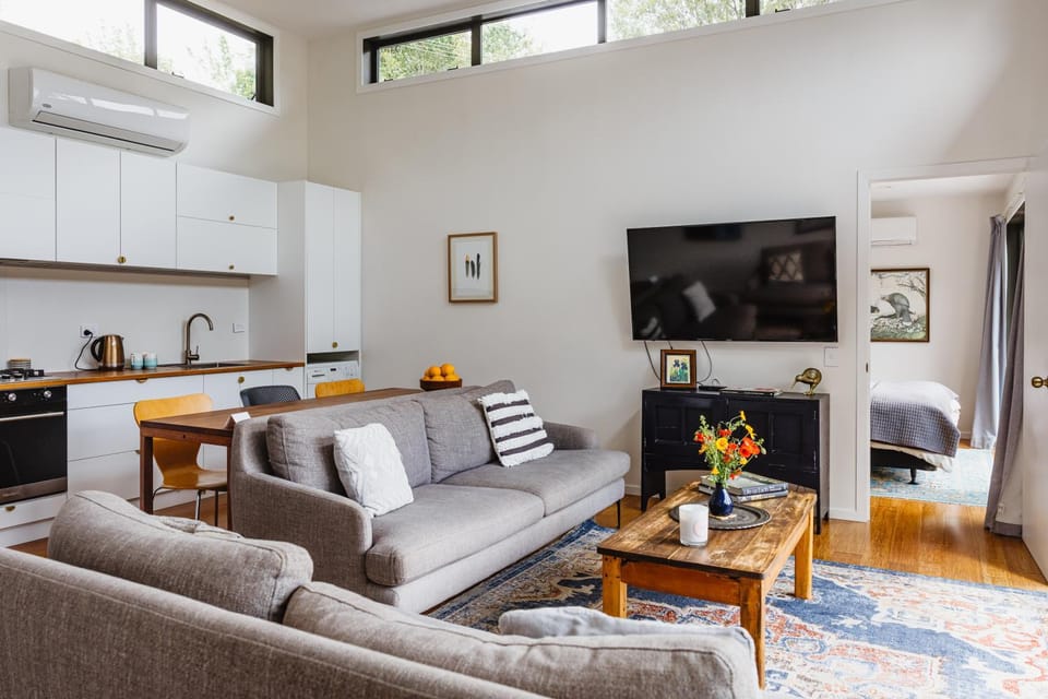 TV and multimedia, Kitchen or kitchenette, Living room, Dining area, Bedroom, kitchen, kitchen