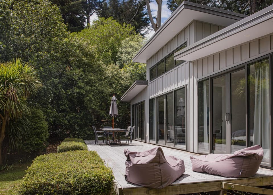 Property building, Garden, Garden, Balcony/Terrace, Balcony/Terrace, Garden view, Garden view