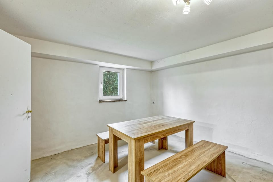 Children play ground, Game Room, Living room, Seating area, Dining area