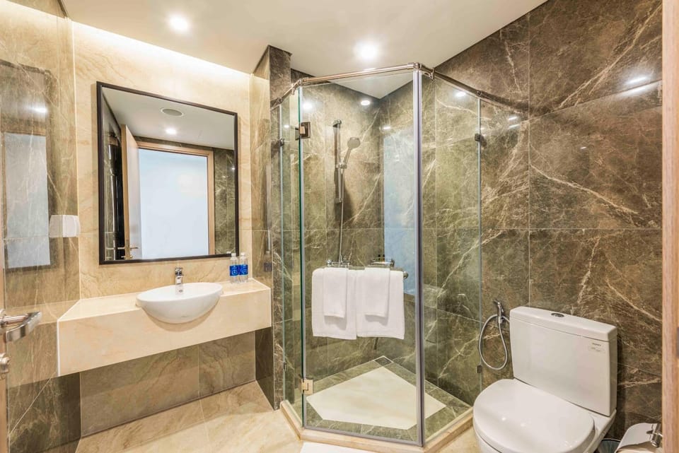 Bathroom, Bath, towels