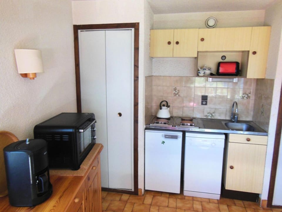 Résidence Ancolie - Les Hauts De Planchamp - 2 Pièces pour 5 Personnes MAE-4882 Apartment in Champagny-en-Vanoise