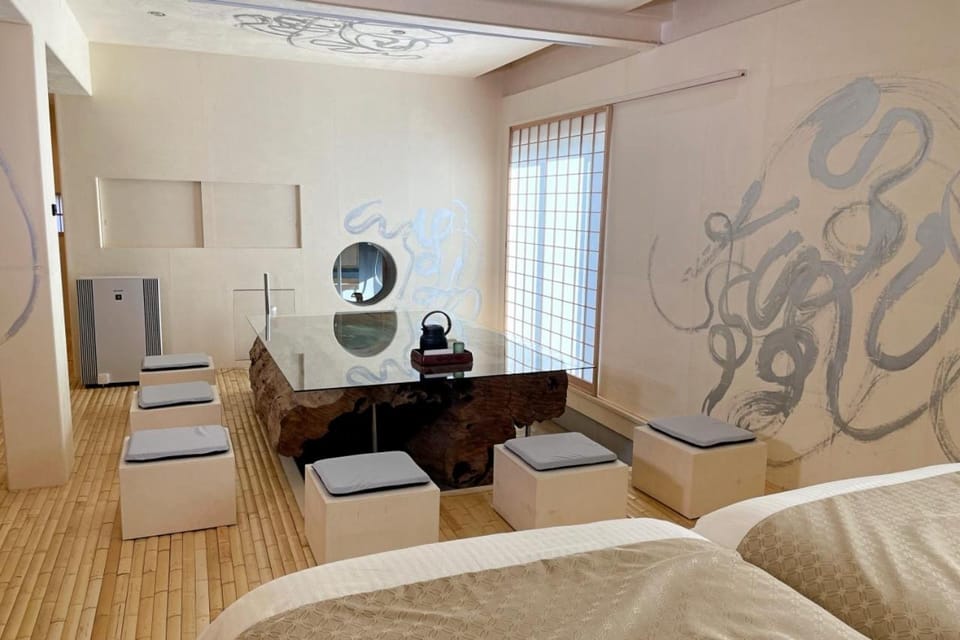 Photo of the whole room