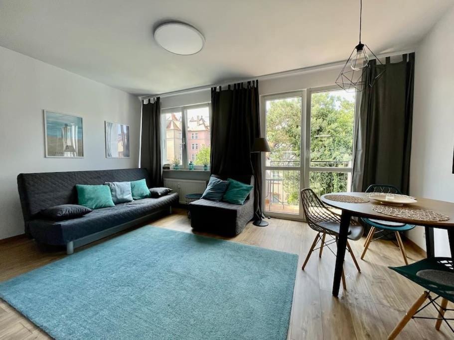 Bed, View (from property/room), Balcony/Terrace, Photo of the whole room, Seating area