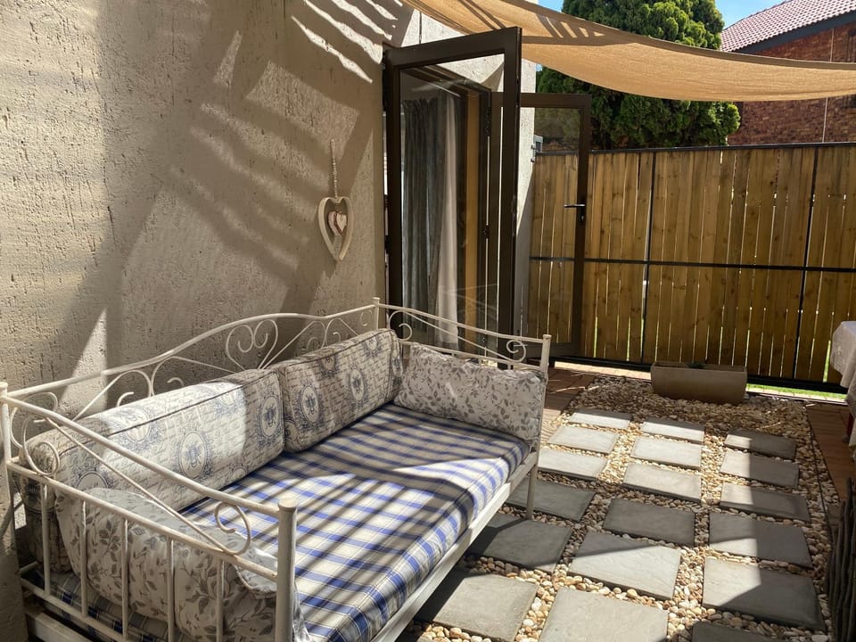 Patio, Balcony/Terrace