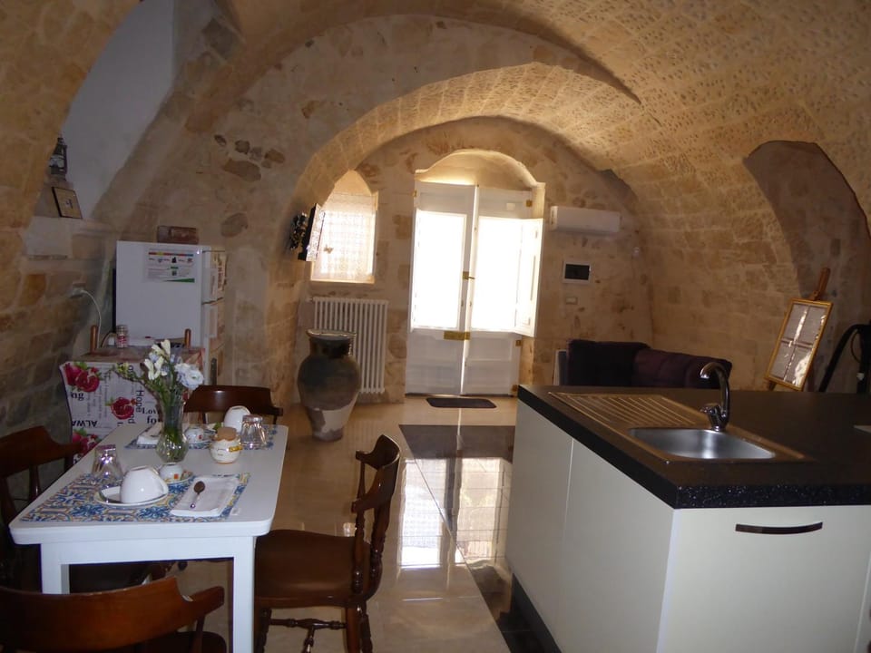 Day, TV and multimedia, Coffee/tea facilities, Kitchen or kitchenette, Living room, Seating area, Dining area, Italian breakfast, dishwasher, heating, oven, kitchen, air conditioner