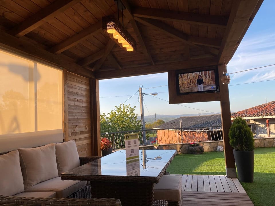 Garden, TV and multimedia, Balcony/Terrace