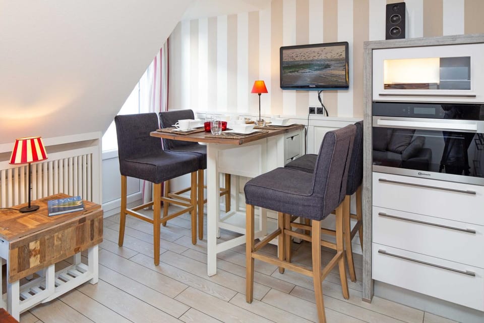 Carlotta s Beachroom Apartment in Nordfriesland