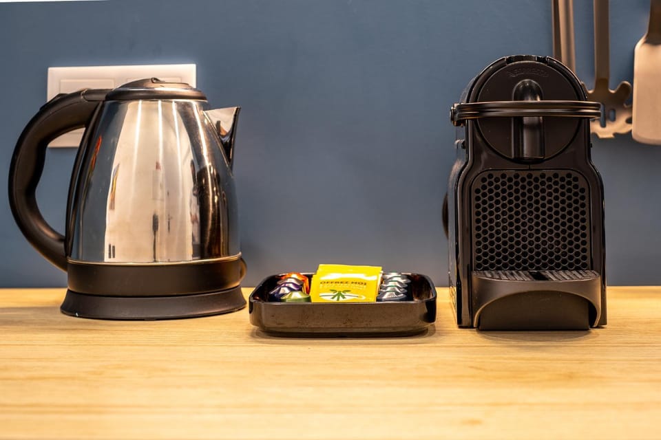 Coffee/tea facilities, Kitchen or kitchenette