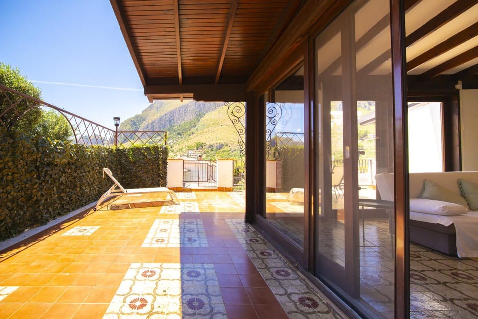 View (from property/room), Balcony/Terrace
