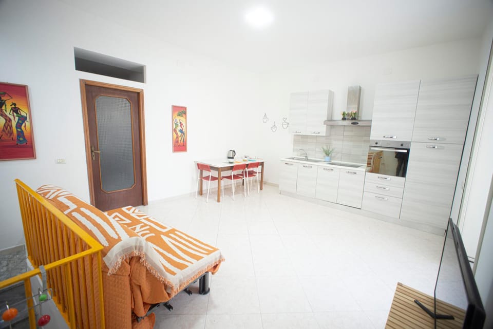Appartamento In Piazza Apartment in Naples