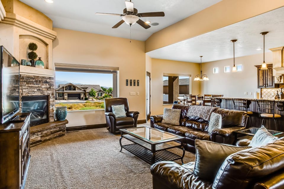 Sand Hollow Holiday House in Hurricane