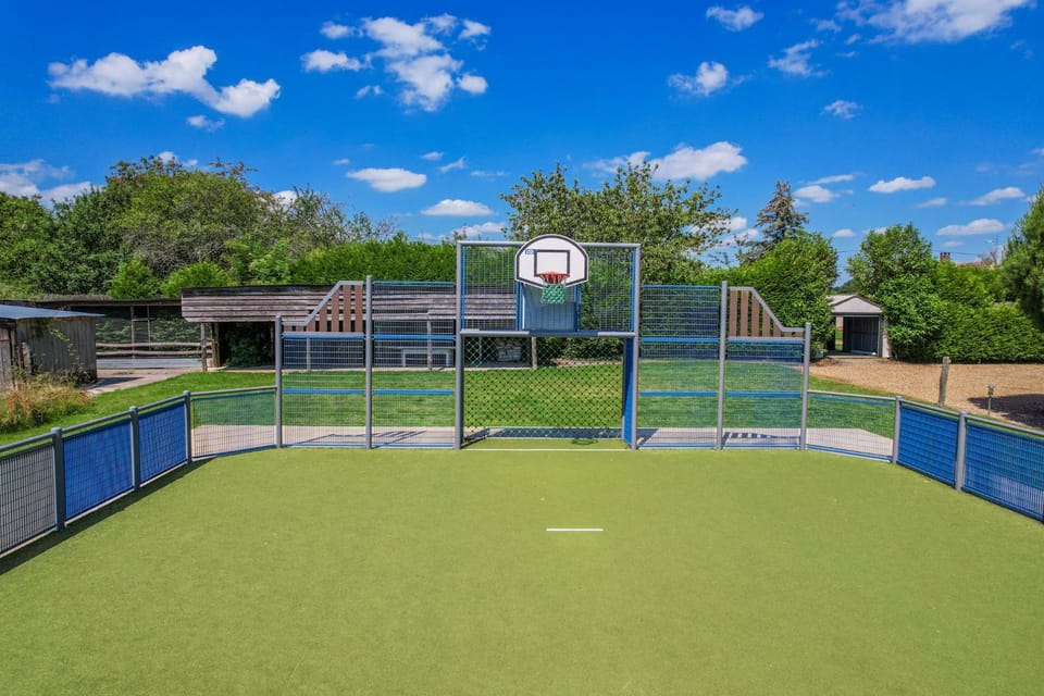 Crazy Villa Luigny 28 - Heated pool - City Stade - 1h20 Paris - 30P Villa in Normandy