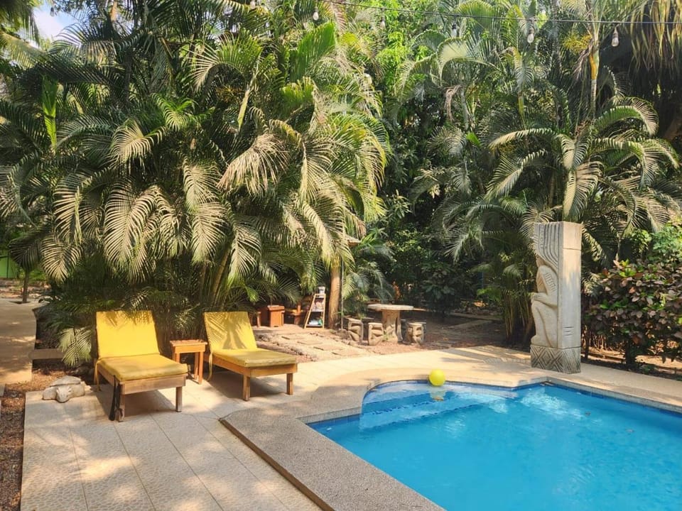 Property building, Restaurant/places to eat, Swimming pool