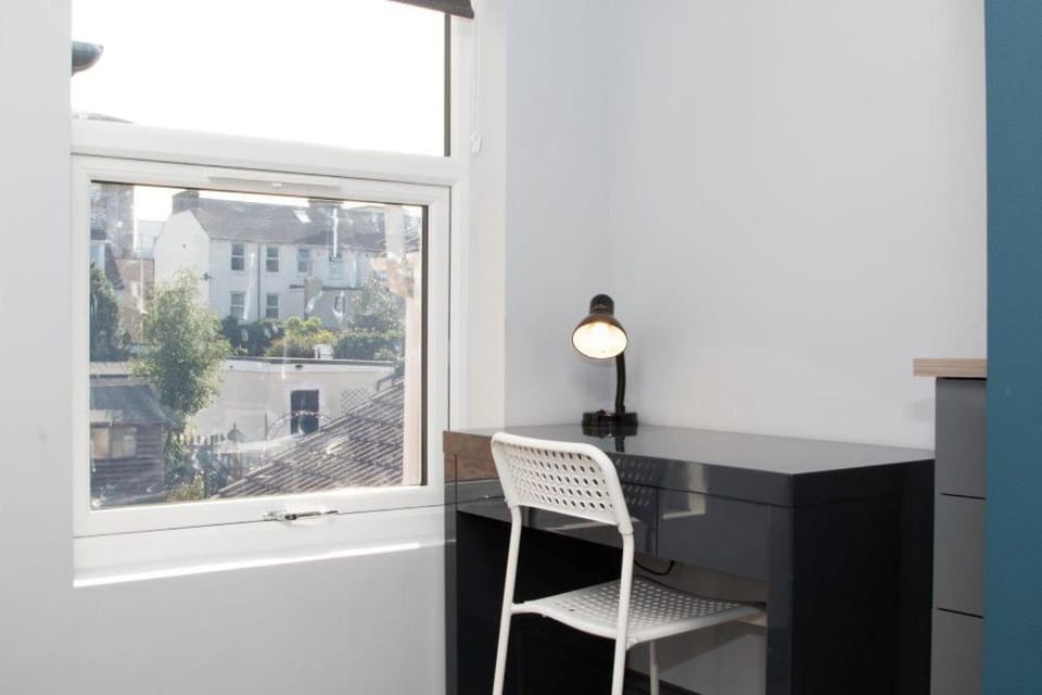 Central Ashford Stay for All House in Ashford