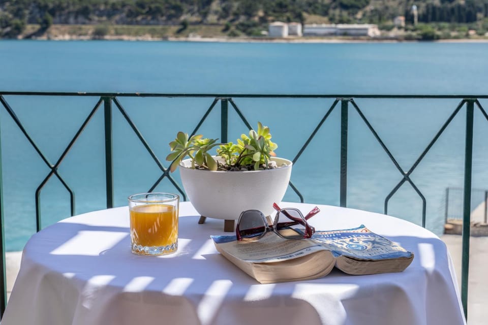 Natural landscape, View (from property/room), Balcony/Terrace, Sea view