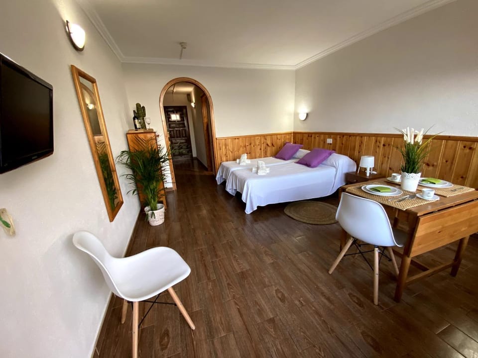 Living room, Dining area, Bedroom