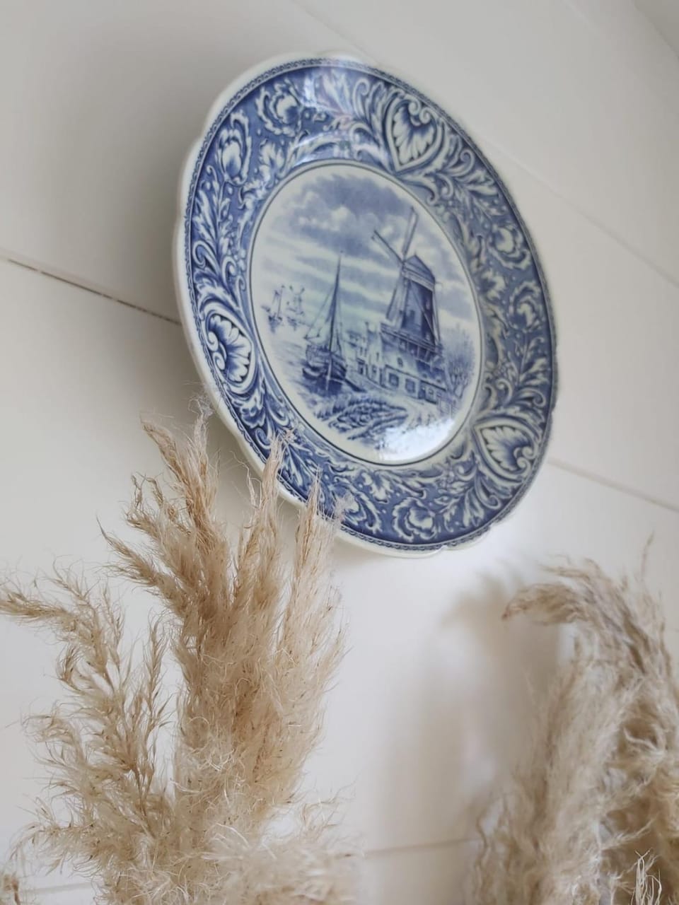 Logo/Certificate/Sign, Location