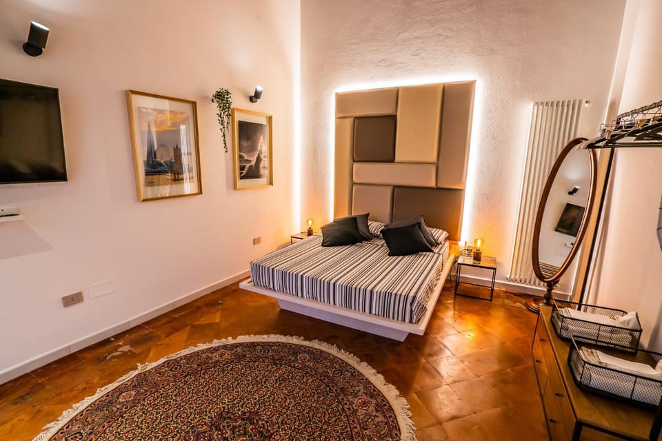 Night, Photo of the whole room, Bedroom