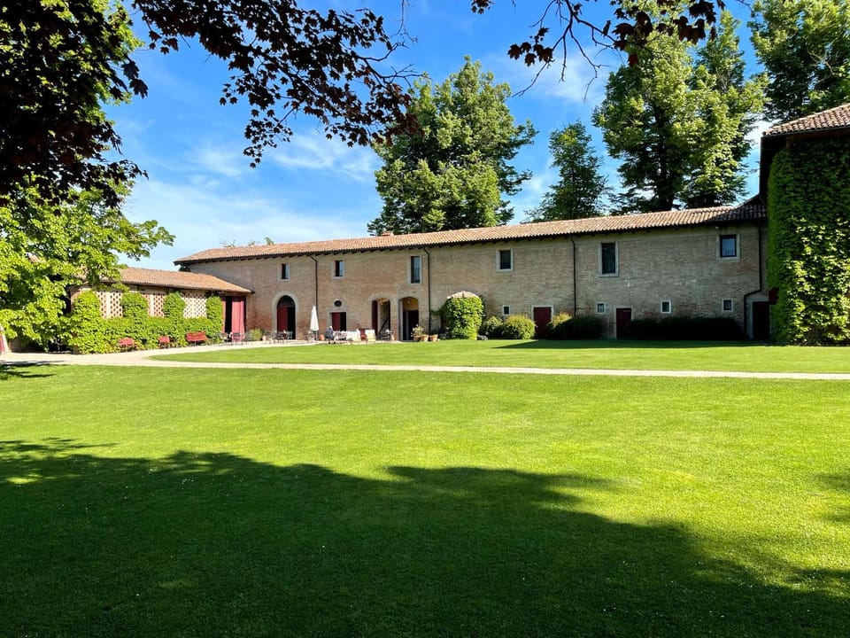 Property building, Day, Garden, Garden view