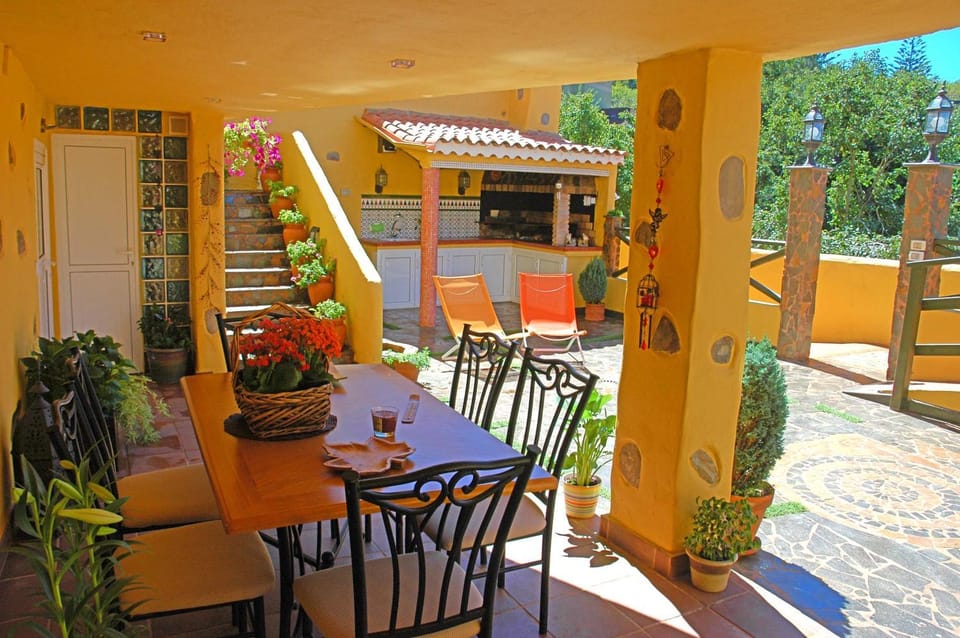 BBQ facilities, Garden, Balcony/Terrace, Lobby or reception