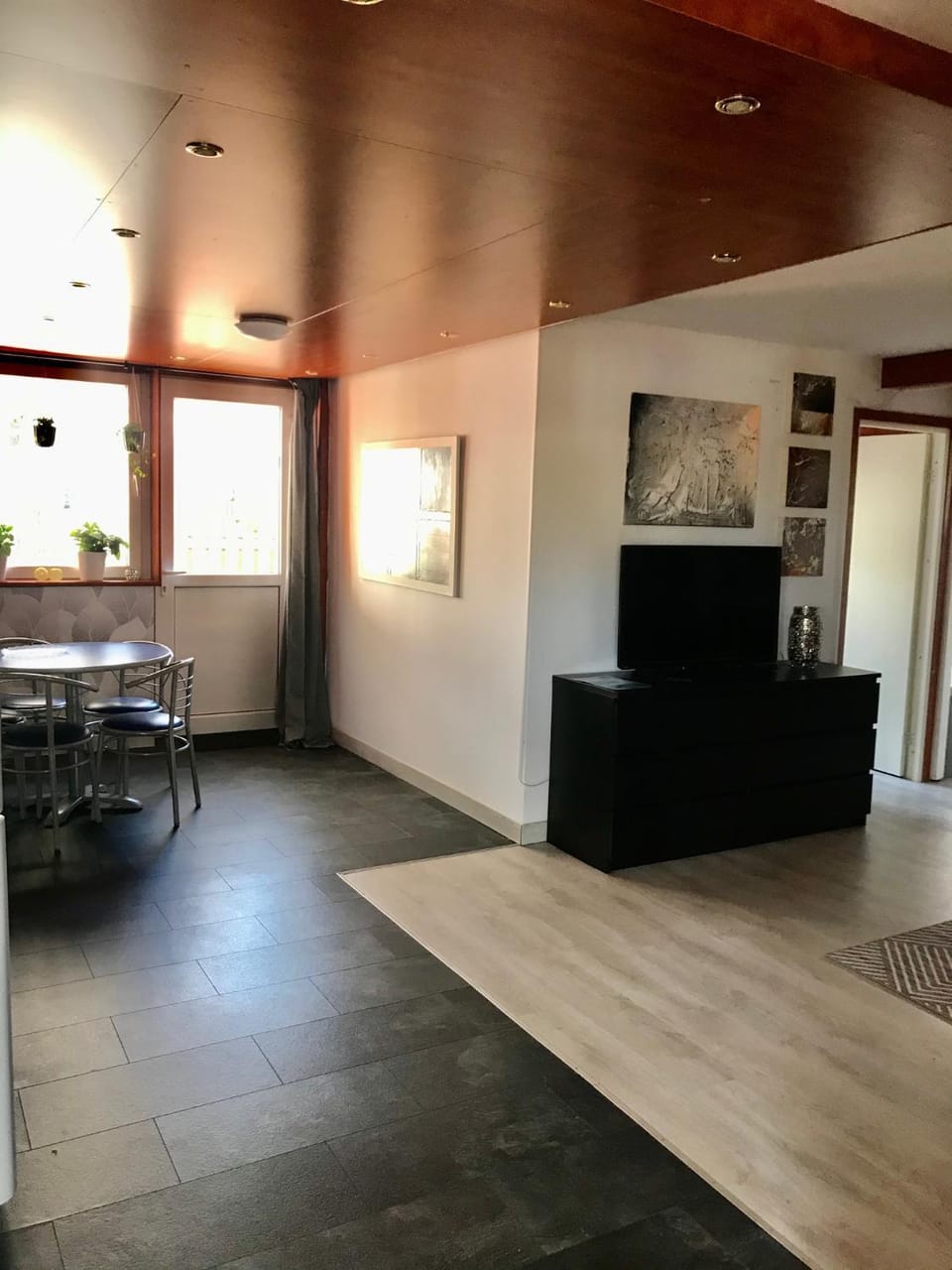 Lägenhet med 3 sovrum, terass och egen parkering Apartment in Malmo
