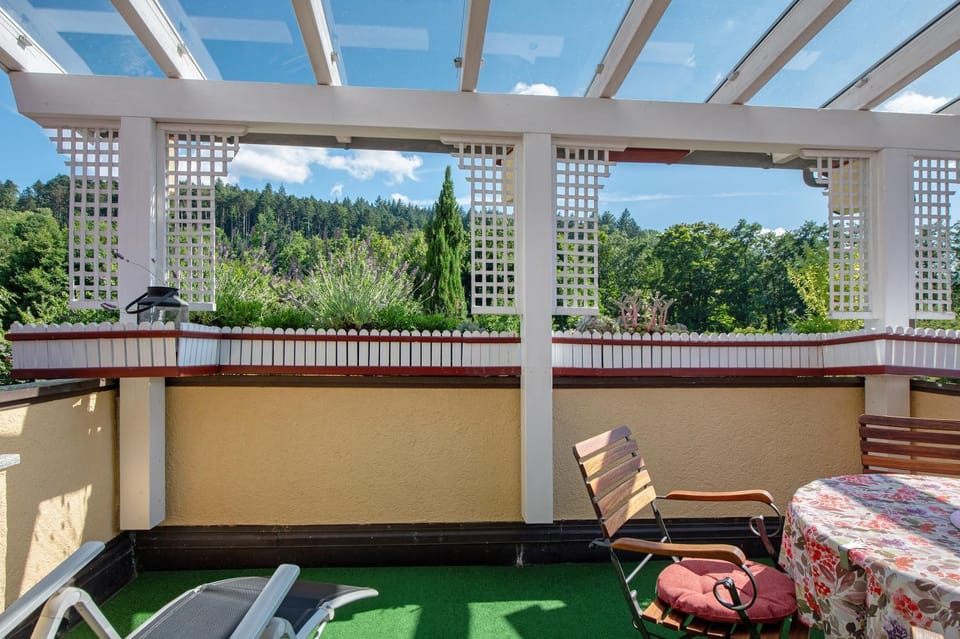 Property building, Balcony/Terrace, Living room