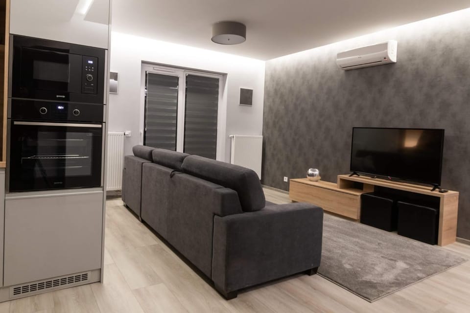TV and multimedia, Living room, air conditioner