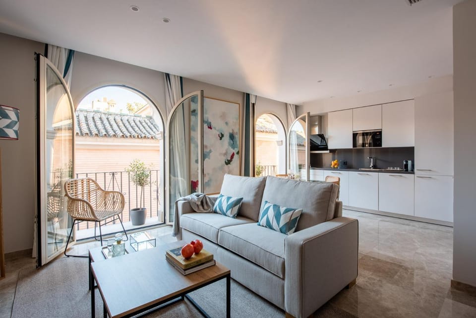 Kitchen or kitchenette, Living room, Dining area