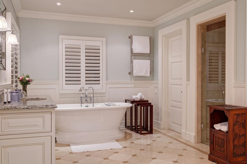 Bathroom, Bath
