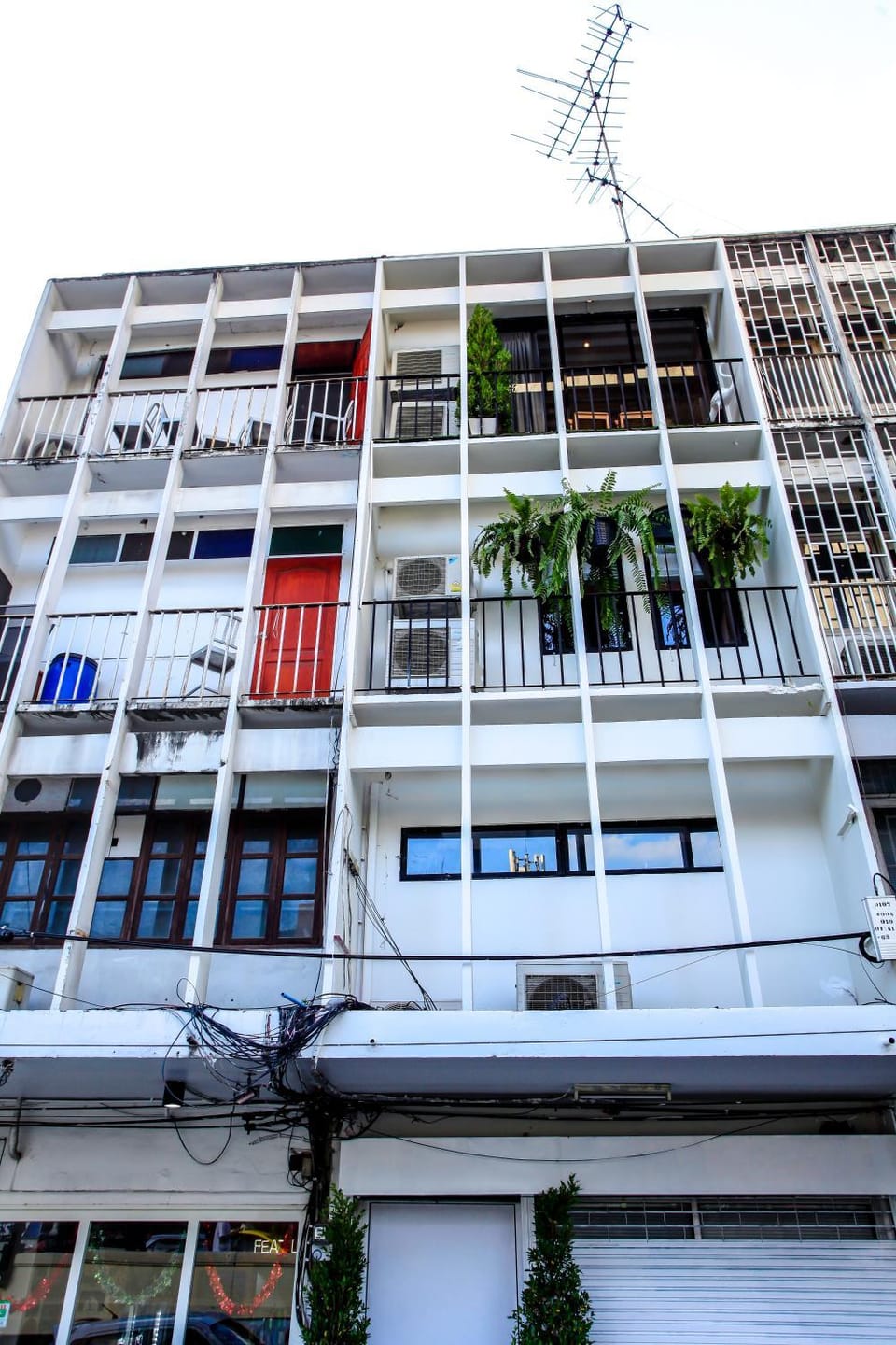 Property building, Internal: Not applicable to any particular room