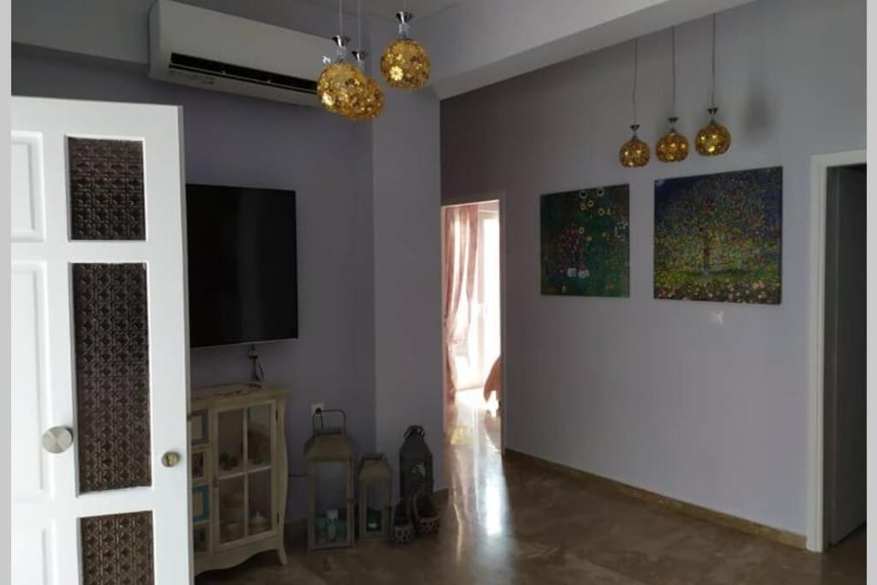 IRIS by Amanakis Family House in Crete
