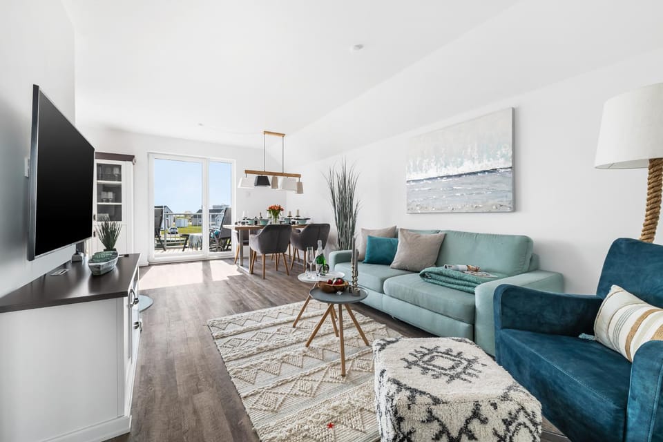 TV and multimedia, Living room, Dining area