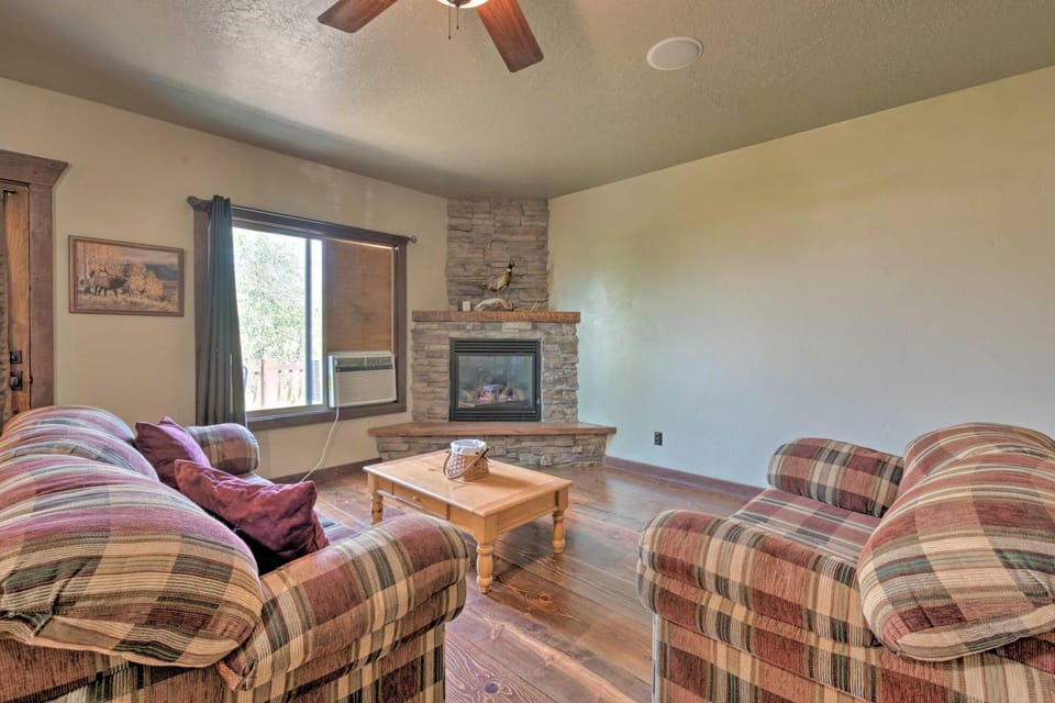 Well-Appointed Sterling Casita with Full Kitchen! House in Utah