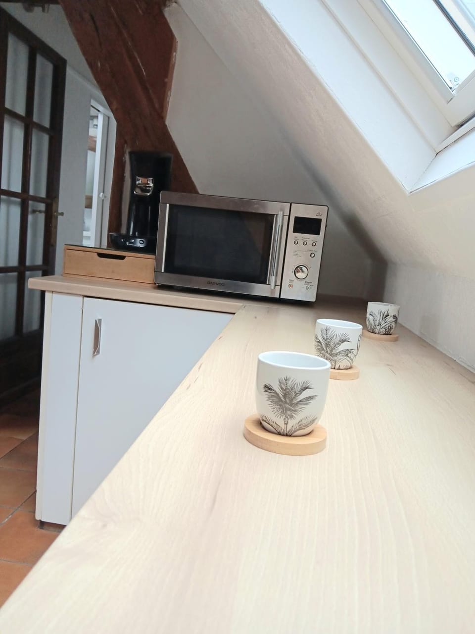 Coffee/tea facilities, minibar