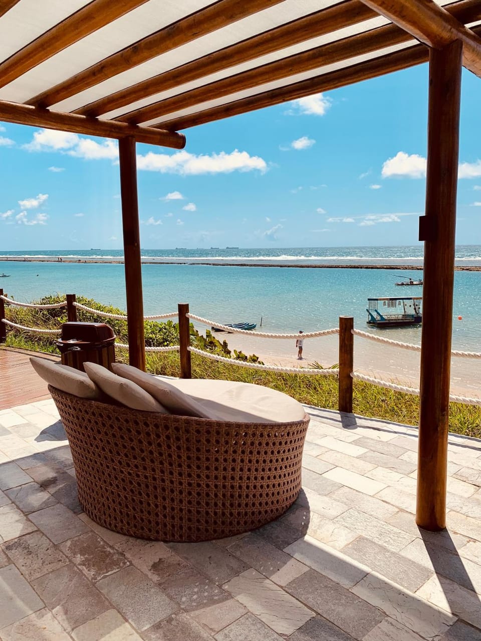 Day, Natural landscape, View (from property/room), Balcony/Terrace, Seating area, Beach, Sea view, sunbed
